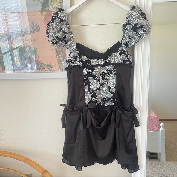 NEW For Love & Lemons Hadlee Embroidered Bow Dress in Small - Picture 4 of 4